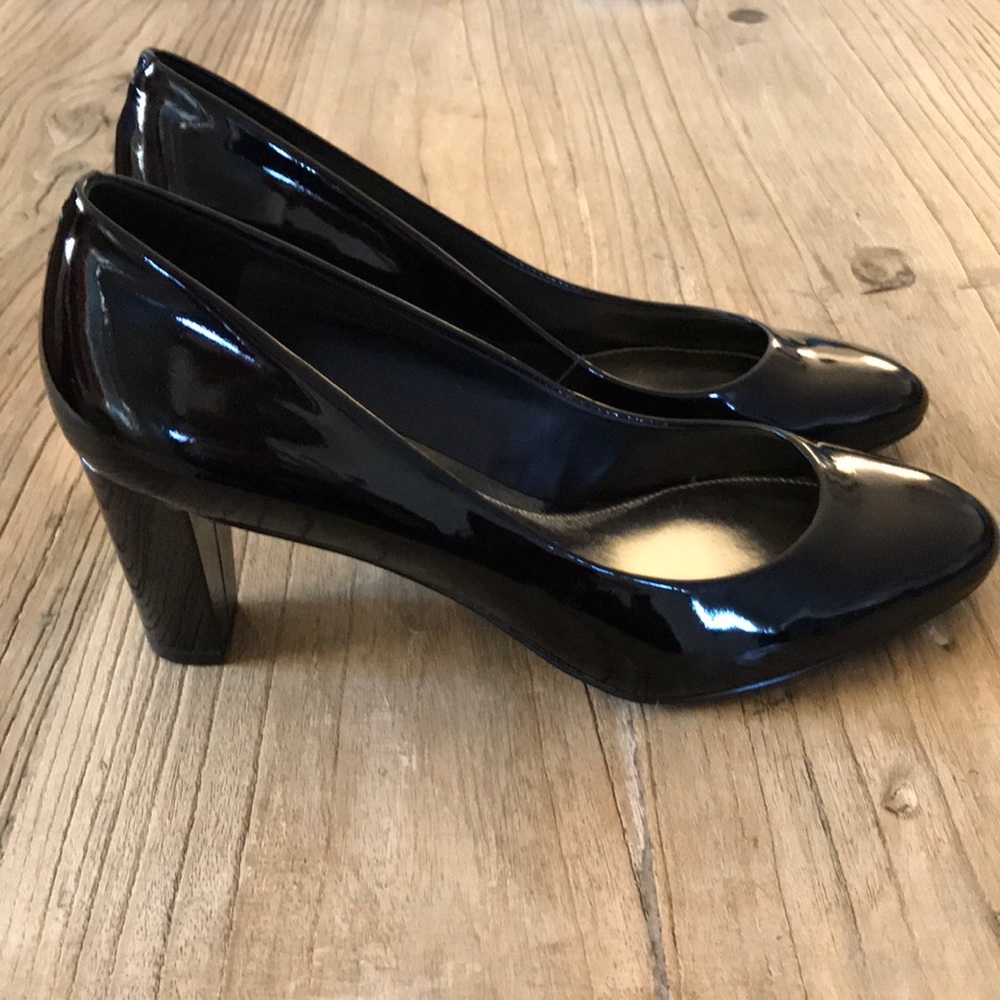 Ralph Lauren Black Patent Leather Heels